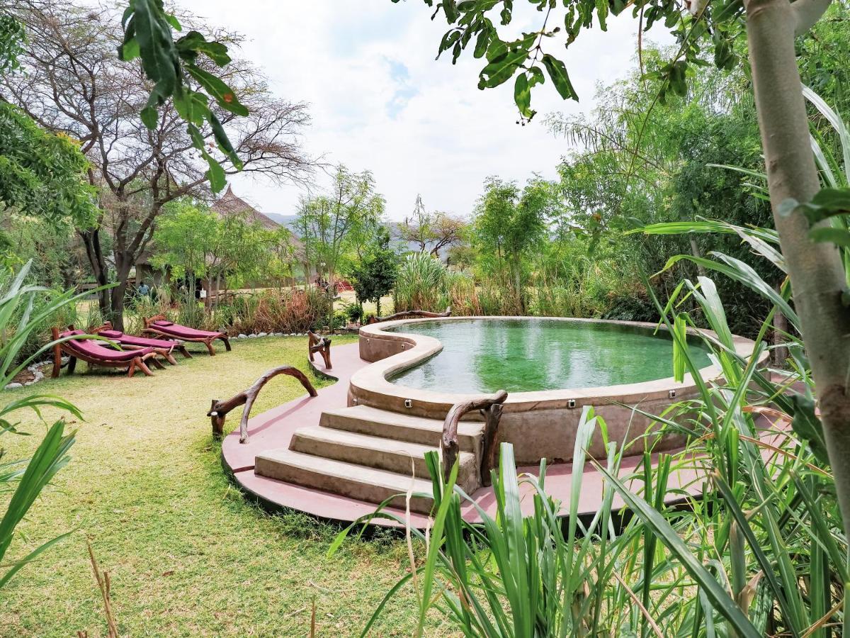 Lake Natron Maasai Giraffe Eco Lodge And Camping Mtowabaga Bagian luar foto