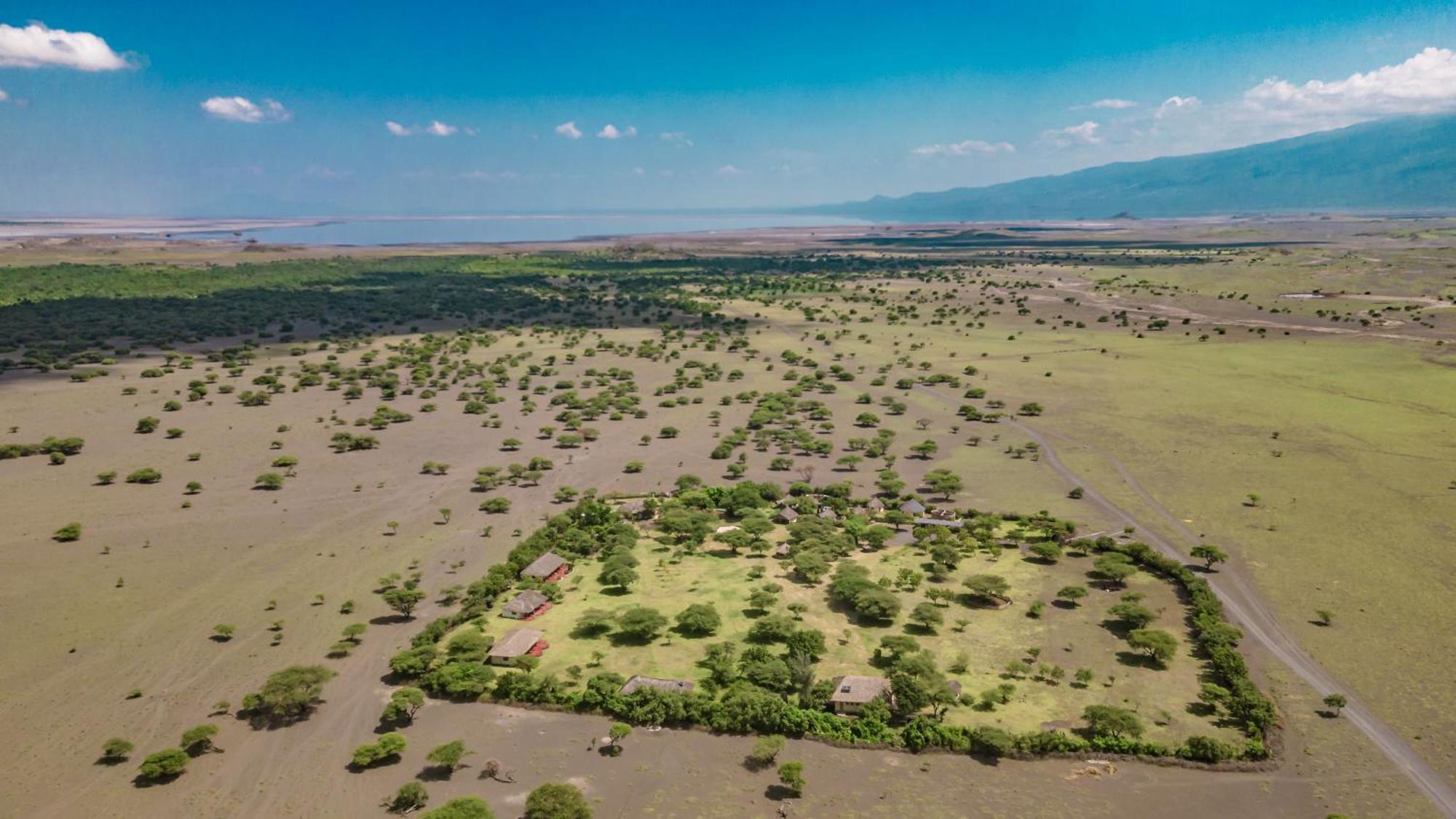 Lake Natron Maasai Giraffe Eco Lodge And Camping Mtowabaga Bagian luar foto