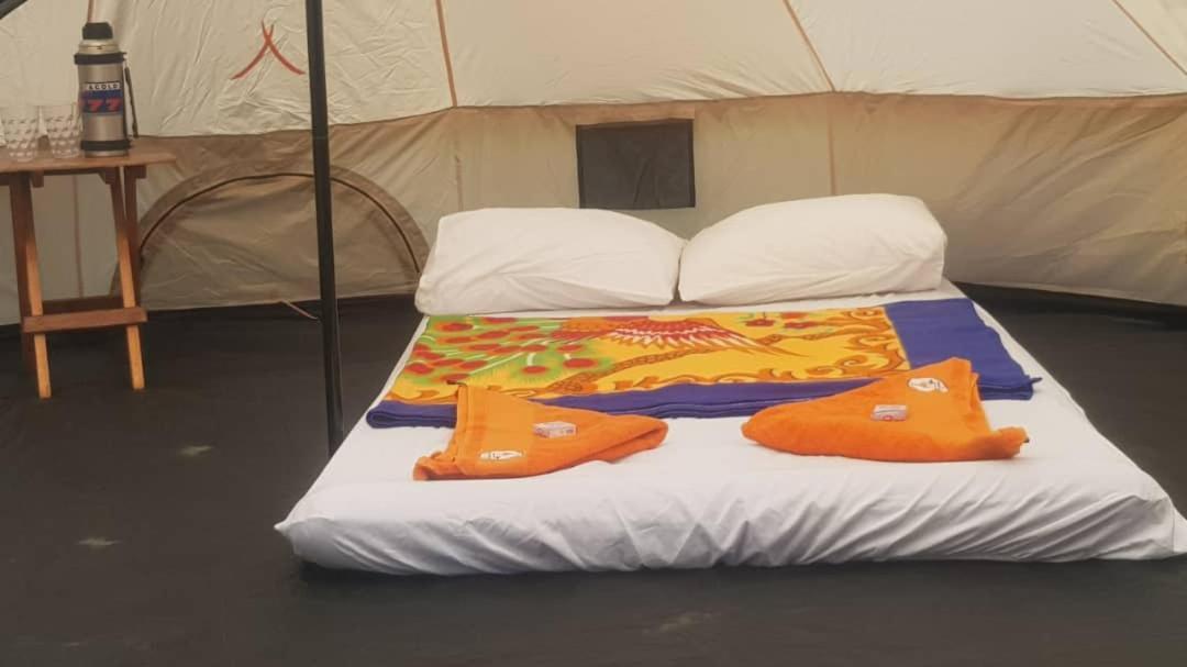 Lake Natron Maasai Giraffe Eco Lodge And Camping Mtowabaga Bagian luar foto