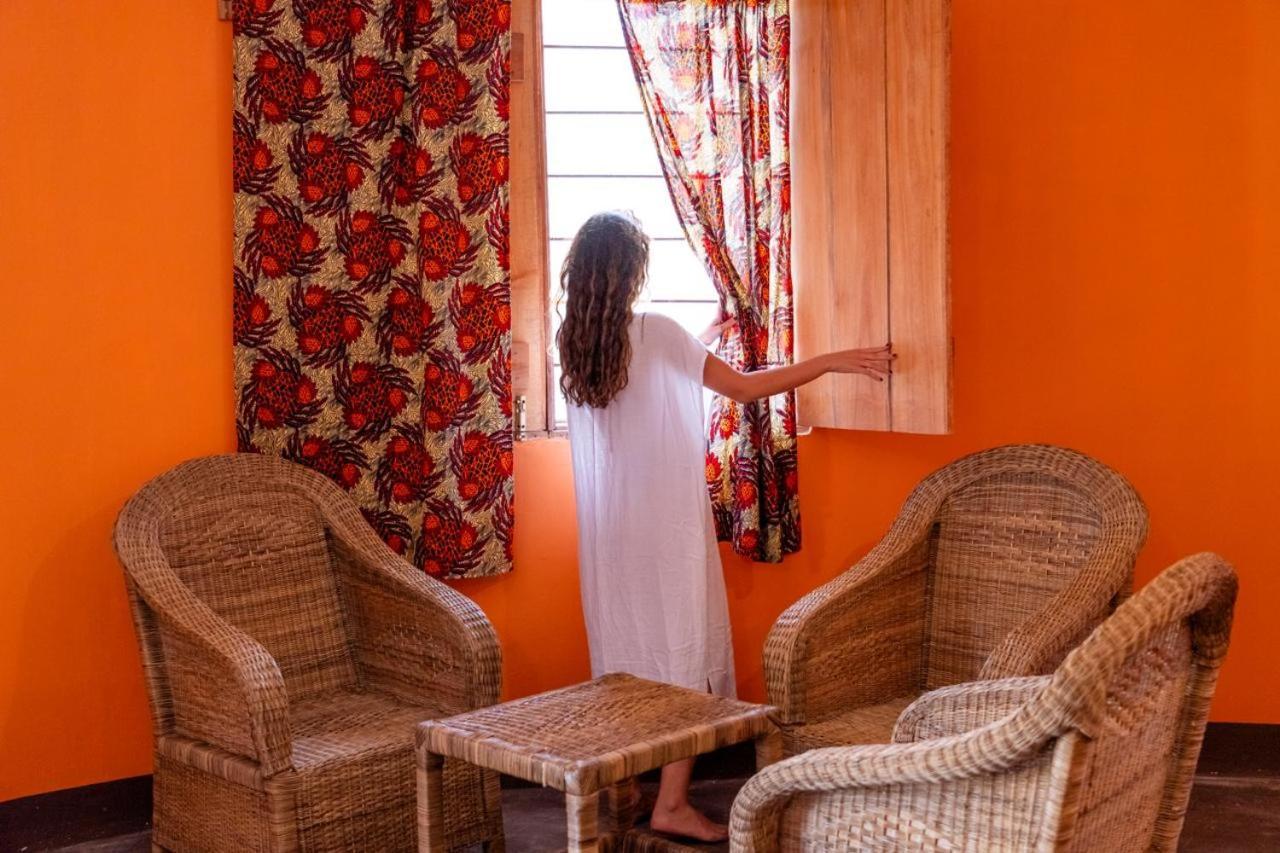 Lake Natron Maasai Giraffe Eco Lodge And Camping Mtowabaga Bagian luar foto